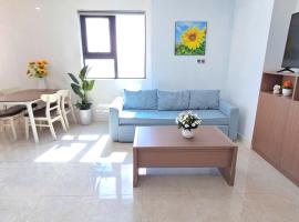 Apartment next to My Khe Beach - Căn hộ sát biển Mỹ Khê، فندق في دا نانغ