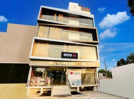 Hotel O Dev paradise, hotel in Gokul