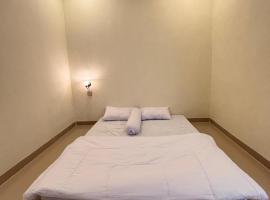 Homestay fafefa, ξενοδοχείο σε Serang