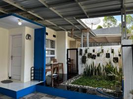 Homestay A51, hotel in Panjalu