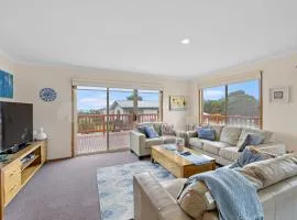Smiths Beach Escape