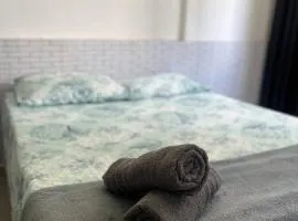 Stúdio no Centro-Lapa,Consulado, Praia, Metrô e AR! 1033