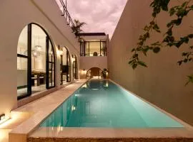 Amaranta Villa - NEW 3BR Luxe Villa Canggu with Pool