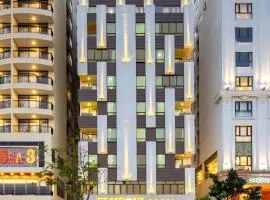 Sea Front Apartment & Spa Da Nang