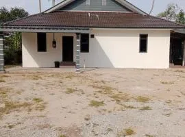 MUSYRIF HOMEstay dekat umt unisza