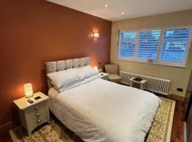 Stunning double bedroom Greenwich London with private bathroom