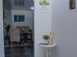 Micheck beach house, chỗ nghỉ tự nấu nướng ở Tortuguero