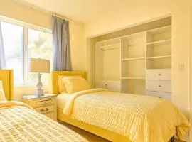 Malibu Beach - Nature 2BR Retreat