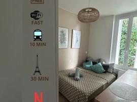 Studio moderne proche de Paris, hotel v destinaci Cachan