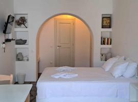 Spice Suites-Rosemary, hotel que aceita pets em Amorg&oacute;s