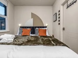 Consort 3A- 4 | Stylish Compact Studio with Kitchennette and Full Communal Kitchen
