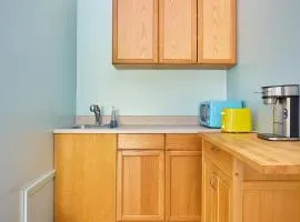 Malibu 2BR In Woods Close To Beach