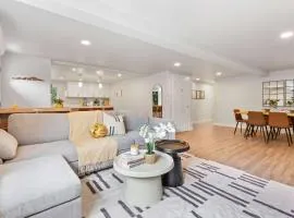 Bellevue 3BR Retreat Walk to Trails & Near Lake