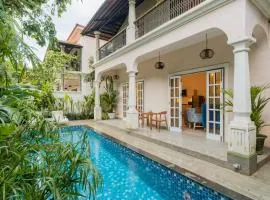 ELIVAAS Orion 3-BHK Villa With Private Pool & Terrace Near Popular Restaurants
