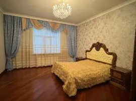 Lux House İn Guba