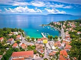 Villa with large pool, 500 meters from the beach with a fantastic view - by TRAVELER tourist agency - ID 2217