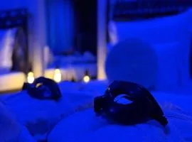 BDSM SWING KLIMA TOP Jakośc, Apartament Idelny na Prezent ,Lustra wszedzie ,SUPER wygodne łóżko , huśtawka , tylko dla dorosłych ADULTS ONLY Parking w cenie