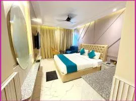 Hotel Dreamland - Fully Air Conditioning Luxuary Rooms - Lift - Restaurant & Parking Facilitie-A Top Rated Four Star Hotel