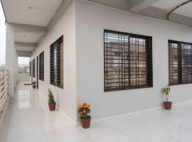 Hotel O Sai Hotel, hotel in Jalālpur