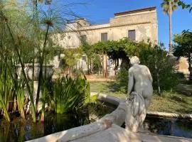 Mater Familias Oasis