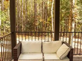 Tiny Home Lookout Mountain - Near Downtown & Falls