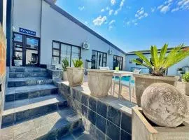 Le Blue Guesthouse