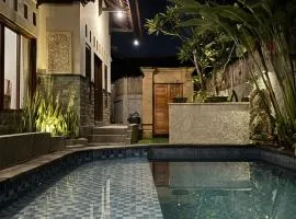 San Villa Canggu - 3BR Private Pool & Fast Wifi