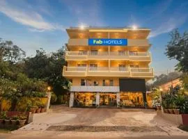 FabHotel Sai Swastik - Nr Deltin Royale Casino