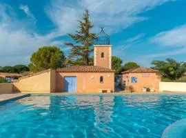 Charming 2 bedroom House With Pool