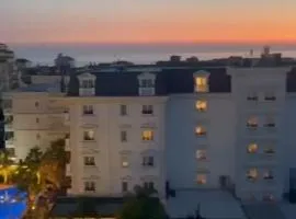 Cozy and well furnished Apartment Near the Seaside