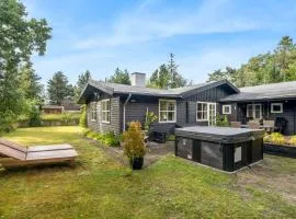 Holiday Home Ellinore - from the sea by Interhome