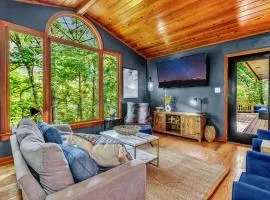 Cozy Serenity - Outdoor Hot Tub, Firepit, Games, + Close to Downtown Gatlinburg
