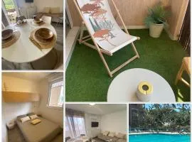 Le Santorin T2 climatisé parking piscine