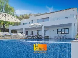 Happyplace Malaga -- Villa with Panoramic Sea View Heated Infinity Saltwater Pool