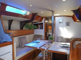 The Classic Sailboat Retreat, Boot in Lissabon