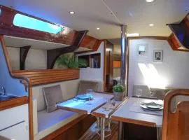 The Classic Sailboat Retreat