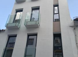 WOWHOLIDAYS Exclusive Building Center Ronda, Hotel in Ronda