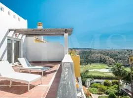 Mijas getaway with parking, terrace and pool REMS