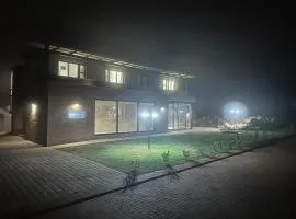 Bluebell House@799