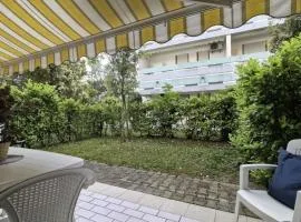 Spacious flat surrounded by nature - Beahost