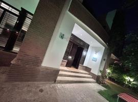 Tribal house, hotel que aceita pets em Karachi