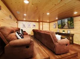 Whispering Pines Escape - Private Pool, Theater Room, Outdoor Hot Tub + Game Room