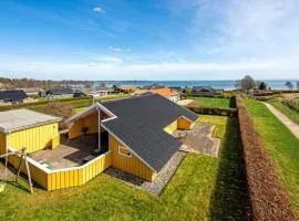 Holiday Home Halla - 250m from the sea by Interhome