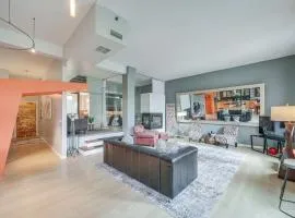 Dtwn Cleveland Loft-Style Condo Walk to Stadiums!
