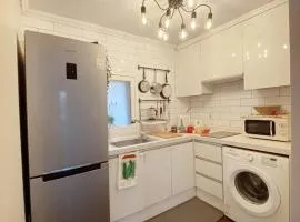 Pretty Gigabit Apt 10 min from Myeongdong