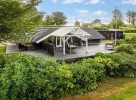 Holiday Home Jantje - 1-7km from the sea by Interhome