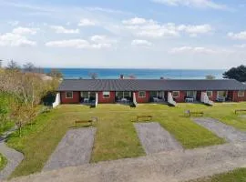 Apartment Kate - 300m from the sea by Interhome