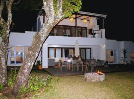 Woodlands Beach Villa