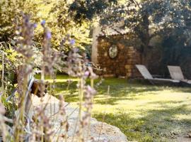 Le mazet du cavalier, hotel de playa en Puyvert