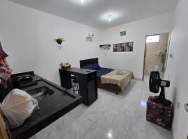 Flat completo 14 minutos do centro do Buriti Shopping, hotel in Aparecida de Goiania